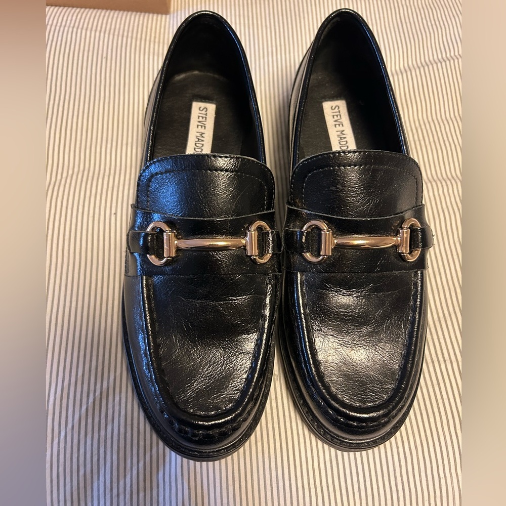 Steve Madden women’s “Lawsen”leather loafer- women’s size 7.5.